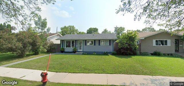 Larawan ng 310 Larche Crescent sa Winnipeg, Manitoba