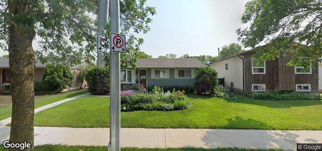 Larawan ng 320 Larche Crescent sa Winnipeg, Manitoba