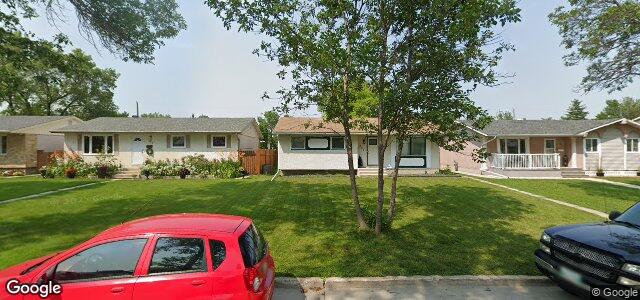 Larawan ng 321 Thom Avenue E sa Winnipeg, Manitoba