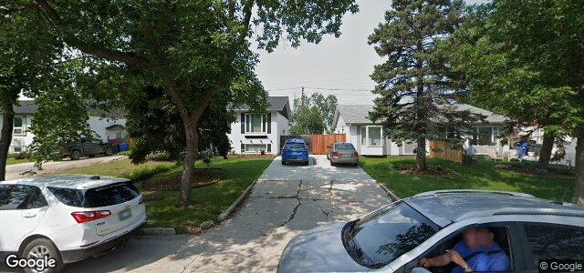 Larawan ng 325 Larche Crescent sa Winnipeg, Manitoba