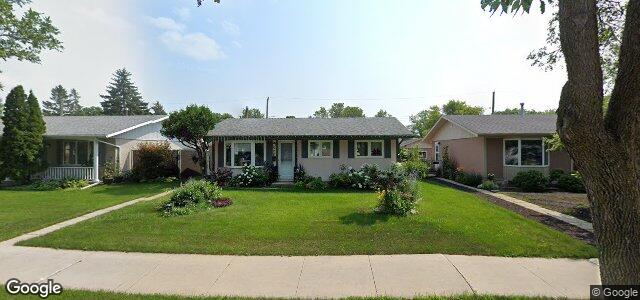 Larawan ng 328 Larche Crescent sa Winnipeg, Manitoba