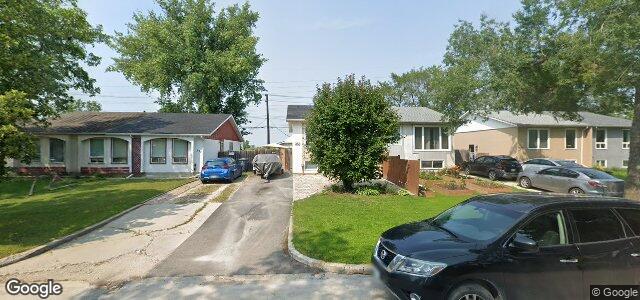 Larawan ng 335 Larche Crescent sa Winnipeg, Manitoba