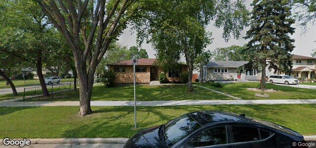 Larawan ng 341 Harold Avenue E sa Winnipeg, Manitoba