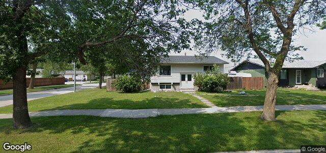 Photo of 345 Dowling Avenue E in Winnipeg, Manitoba