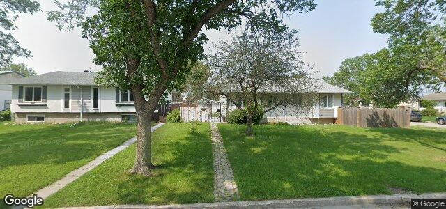 Larawan ng 351 Thom Avenue E sa Winnipeg, Manitoba