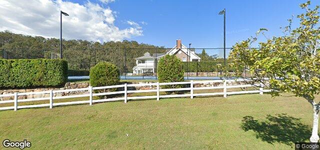 Larawan ng 36 Huntington Drive sa Winnipeg, Manitoba