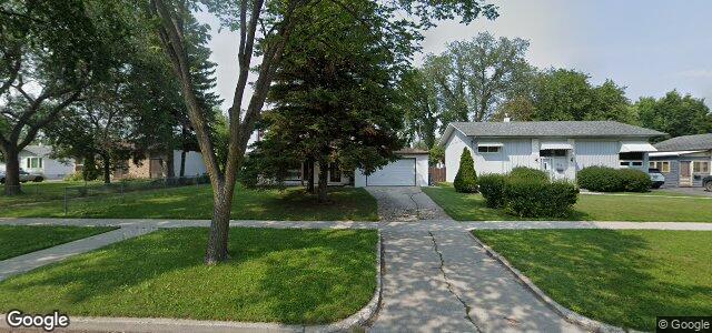 Larawan ng 369 Harold Avenue E sa Winnipeg, Manitoba