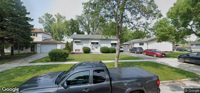 Larawan ng 375 Harold Avenue E sa Winnipeg, Manitoba