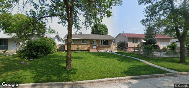 Larawan ng 385 Larche Crescent sa Winnipeg, Manitoba