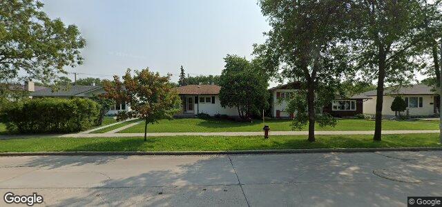 Larawan ng 402 Harold Avenue E sa Winnipeg, Manitoba