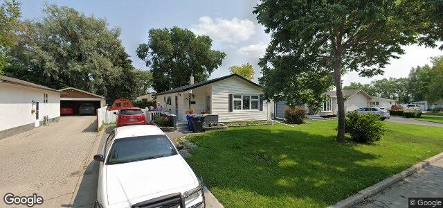 Larawan ng 42 Sark Crescent sa Winnipeg, Manitoba