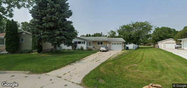 Larawan ng 45 Naskapi Crescent sa Winnipeg, Manitoba
