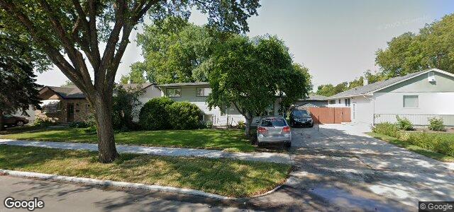 Larawan ng 451 Widlake Street sa Winnipeg, Manitoba