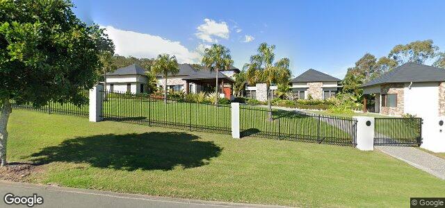 Larawan ng 48 Huntington Drive sa Winnipeg, Manitoba