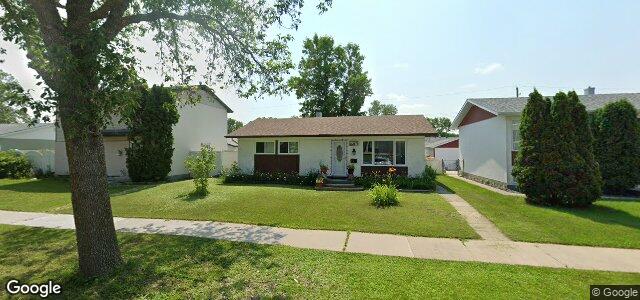 Larawan ng 48 Whitehall Boulevard sa Winnipeg, Manitoba