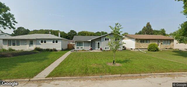 Larawan ng 49 St Claire Boulevard sa Winnipeg, Manitoba