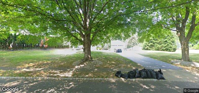 Larawan ng 5 Colonial Court sa Winnipeg, Manitoba