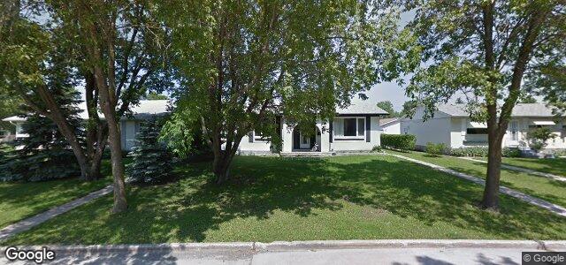 Larawan ng 51 Bramwell Avenue sa Winnipeg, Manitoba
