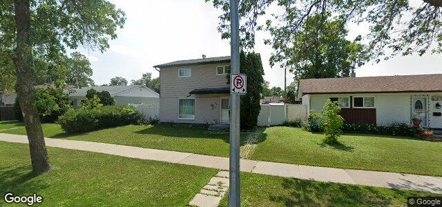Larawan ng 52 Whitehall Boulevard sa Winnipeg, Manitoba