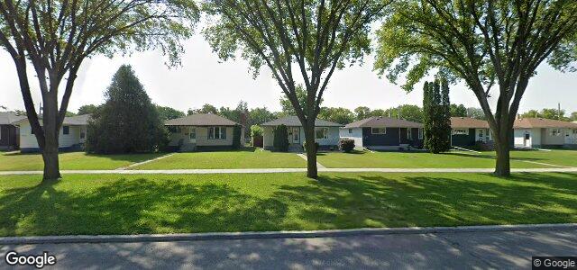 Larawan ng 530 Kildare Avenue E sa Winnipeg, Manitoba