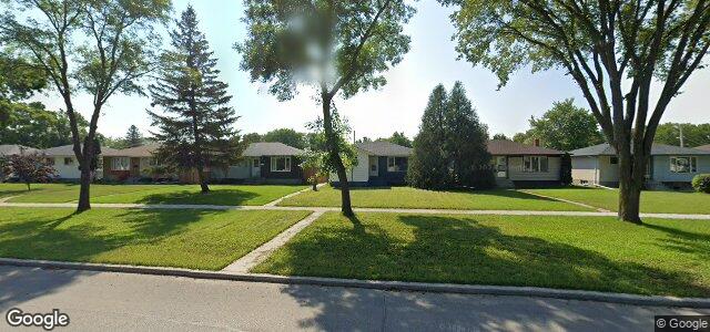 Photo of 536 Kildare Avenue E in Winnipeg, Manitoba
