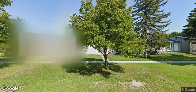 Larawan ng 541 Kildare Avenue E sa Winnipeg, Manitoba