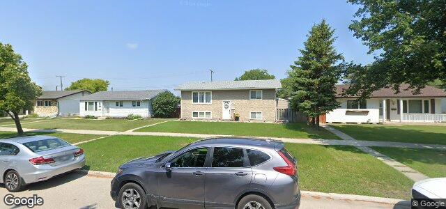 Photo of 549 Mcmeans Avenue E in Winnipeg, Manitoba