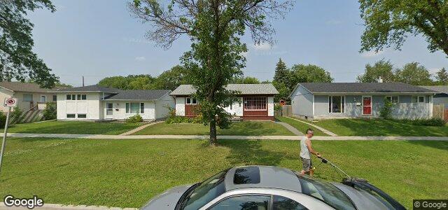 Larawan ng 609 Kildare Avenue E sa Winnipeg, Manitoba