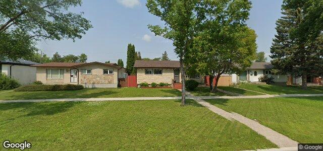 Larawan ng 629 Kildare Avenue E sa Winnipeg, Manitoba