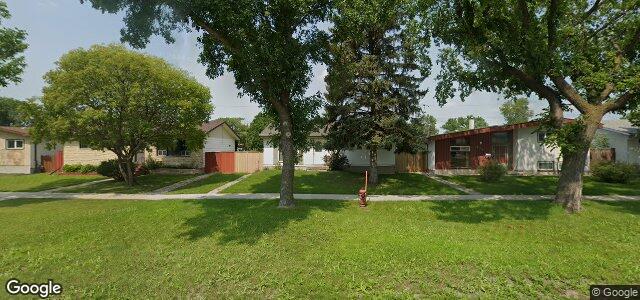 Larawan ng 633 Kildare Avenue E sa Winnipeg, Manitoba
