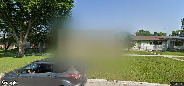 Photo of 683 Kildare Avenue E in Winnipeg, Manitoba