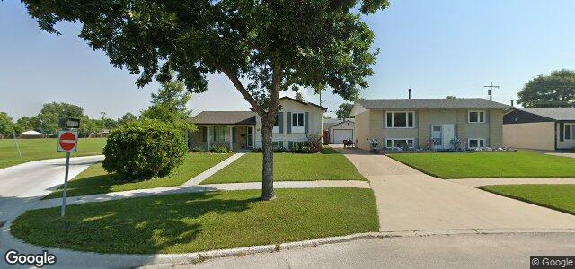 Larawan ng 69 Whitehall Boulevard sa Winnipeg, Manitoba