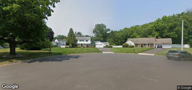 Larawan ng 7 Colonial Court sa Winnipeg, Manitoba