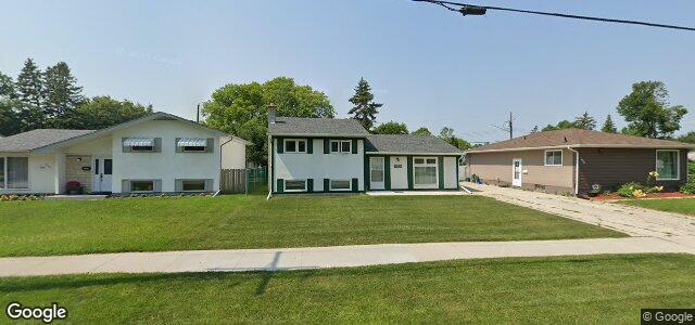 Larawan ng 752 Wayoata Street sa Winnipeg, Manitoba