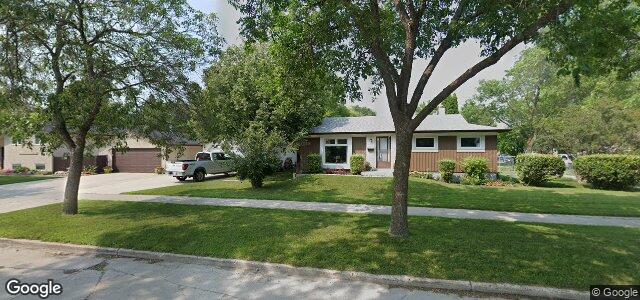 Larawan ng 77 St Claire Boulevard sa Winnipeg, Manitoba