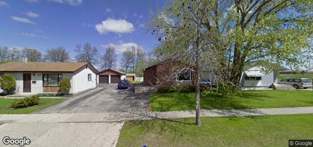 Larawan ng 817 Victoria Avenue E sa Winnipeg, Manitoba