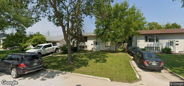 Larawan ng 82 Paulley Drive sa Winnipeg, Manitoba