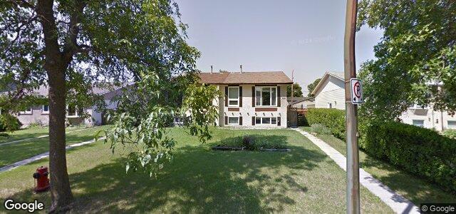 Larawan ng 876 Wayoata Street sa Winnipeg, Manitoba