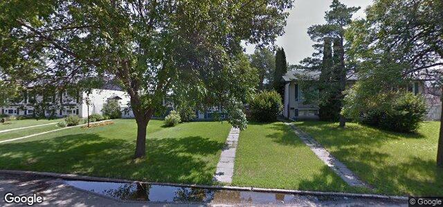 Larawan ng 877 Wayoata Street sa Winnipeg, Manitoba