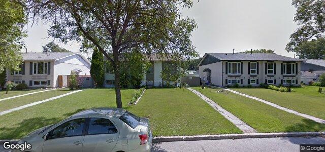 Larawan ng 885 Wayoata Street sa Winnipeg, Manitoba