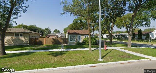 Larawan ng 913 Leola Street sa Winnipeg, Manitoba