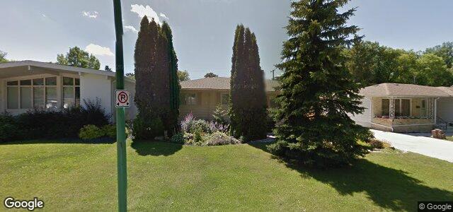 Larawan ng 100 Larchdale Crescent sa Winnipeg, Manitoba