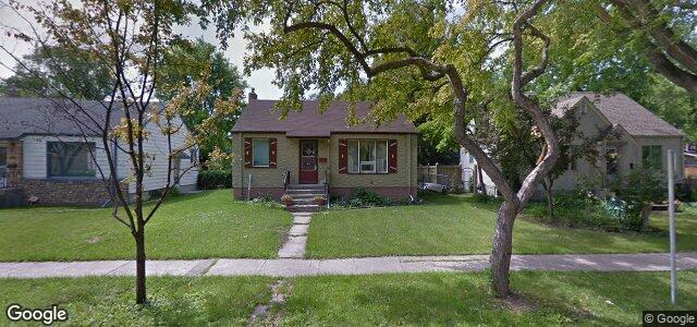 Larawan ng 104 Roberta Avenue sa Winnipeg, Manitoba