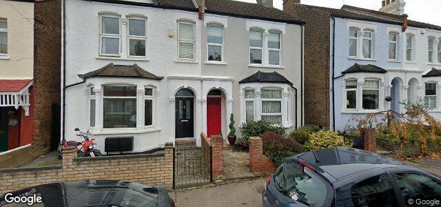 Photo of 108 Leighton Avenue in Winnipeg, Manitoba