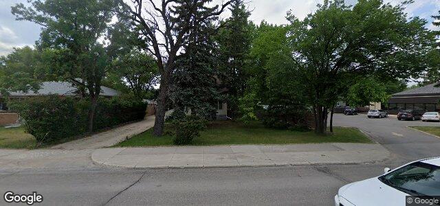 Larawan ng 1180 Henderson Highway sa Winnipeg, Manitoba