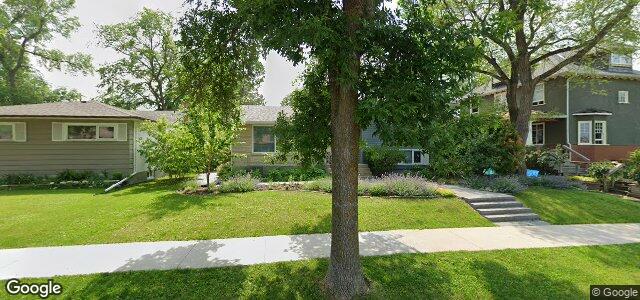 Larawan ng 120 Fraser'S Grove sa Winnipeg, Manitoba