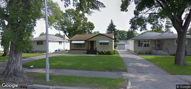 Larawan ng 121 Mossdale Avenue sa Winnipeg, Manitoba