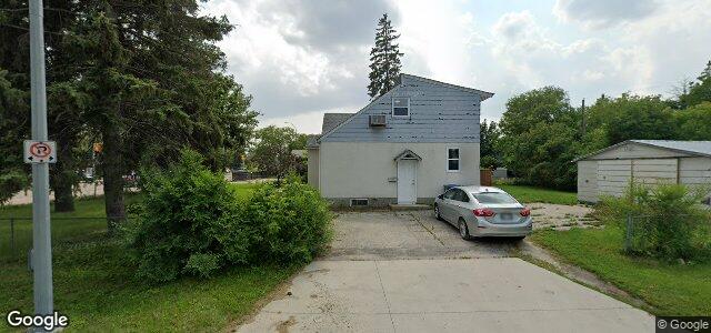 Larawan ng 1276 Henderson Highway sa Winnipeg, Manitoba