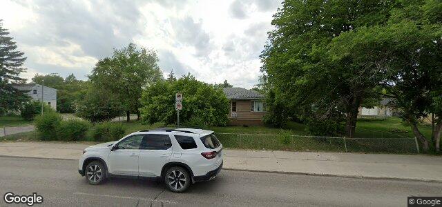 Photo of 1294 Henderson Highway in Winnipeg, Manitoba