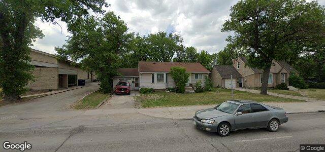 Larawan ng 1330 Henderson Highway sa Winnipeg, Manitoba